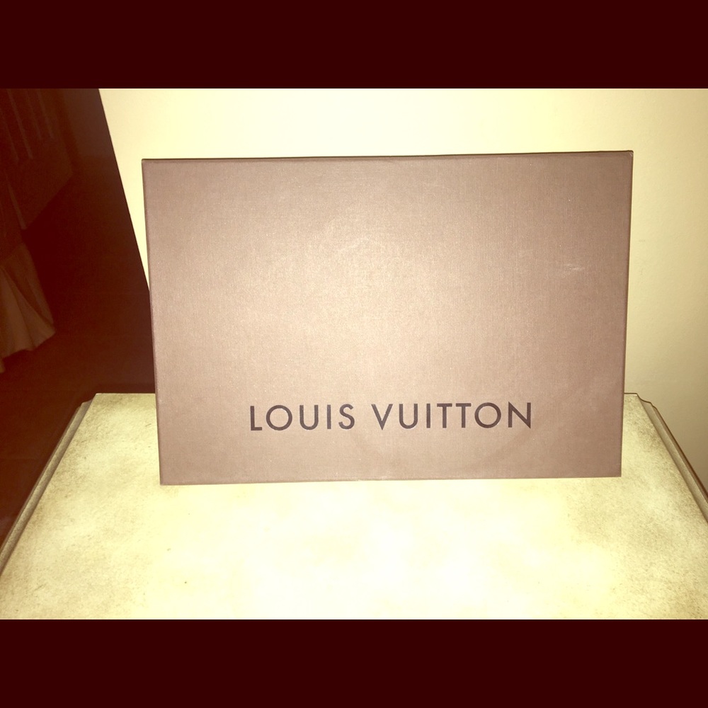LOUIS VUITTON BOX